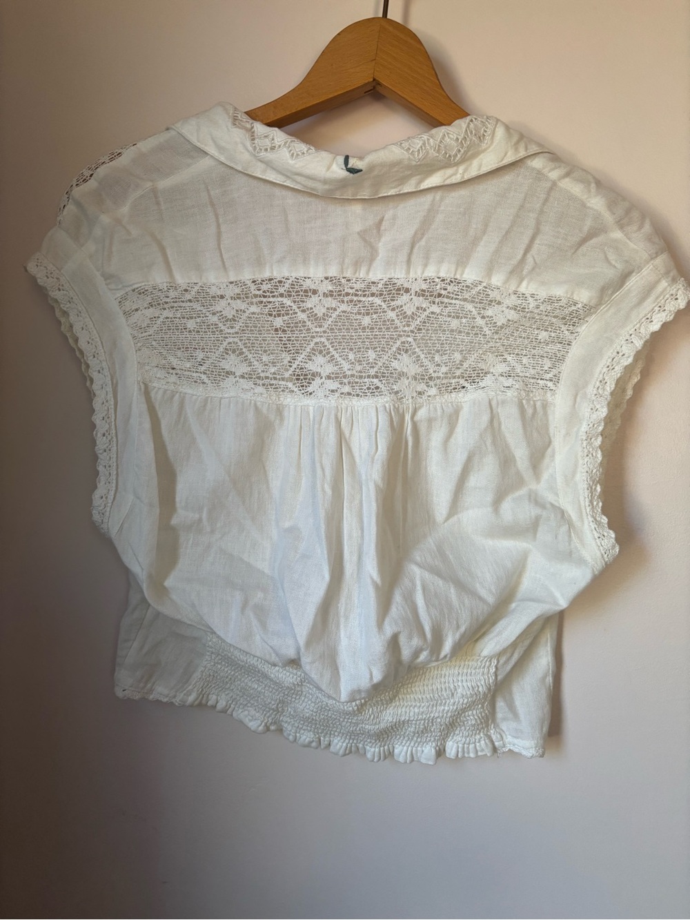 Free People S/P                       White Embroidered Lace V-Neck Women's Top - Picture 5 of 5